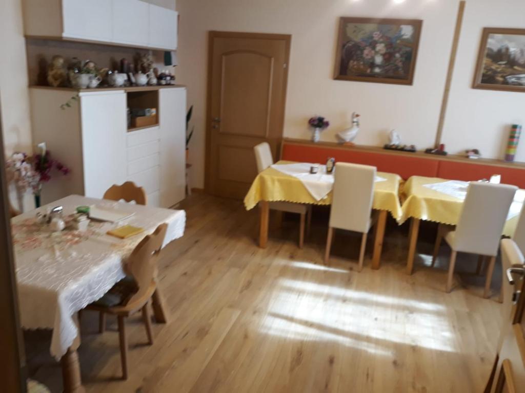 Gästehaus Raab room 2